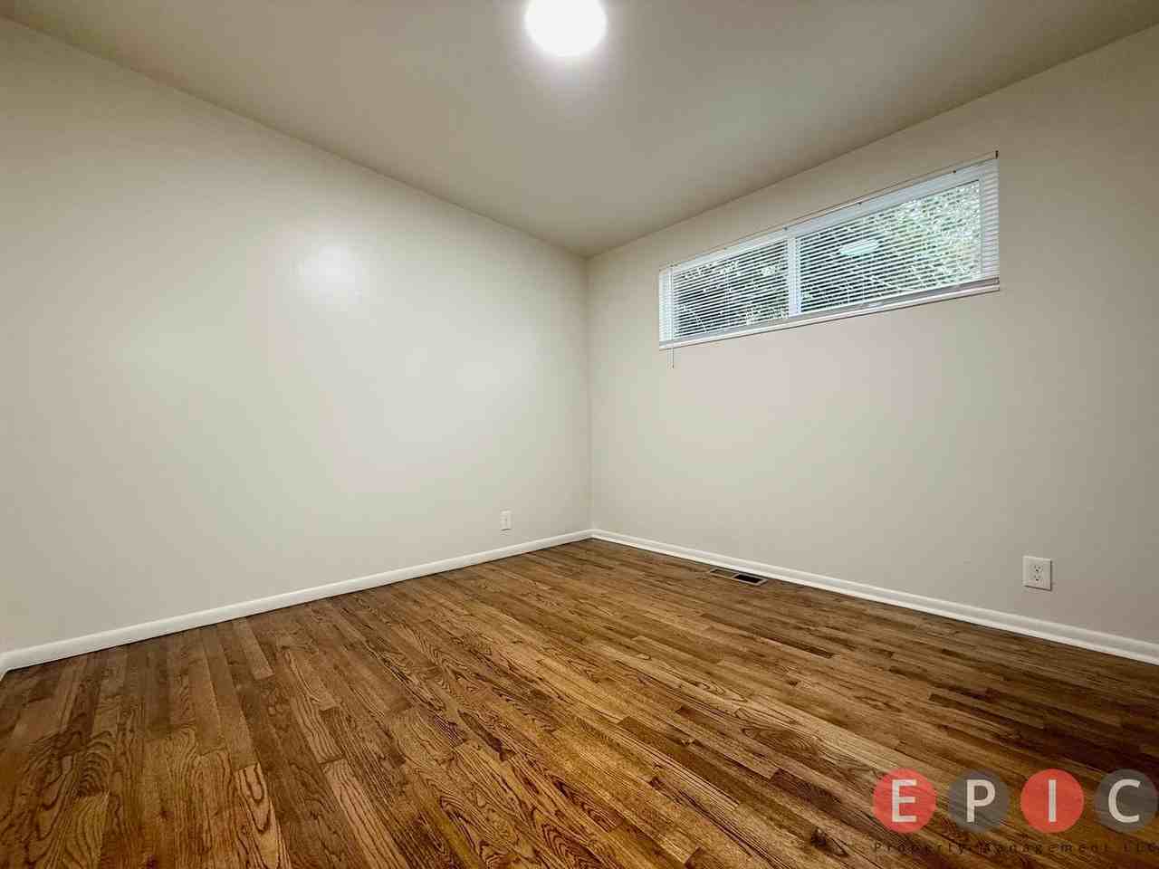4608 S Russell St - Photo 7 of 13