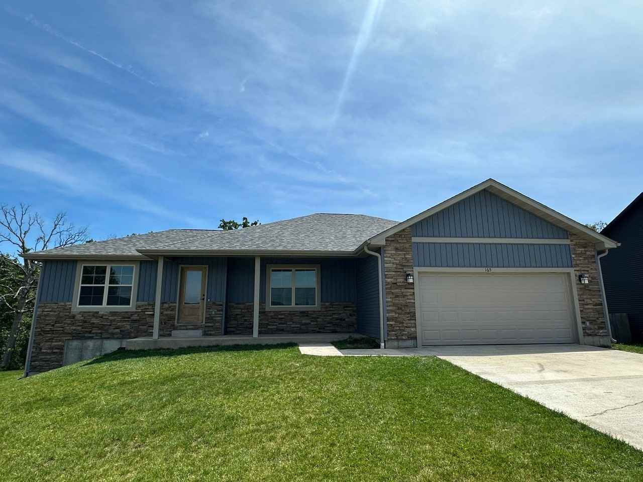 165 Mesa Dr - Photo 2 of 50