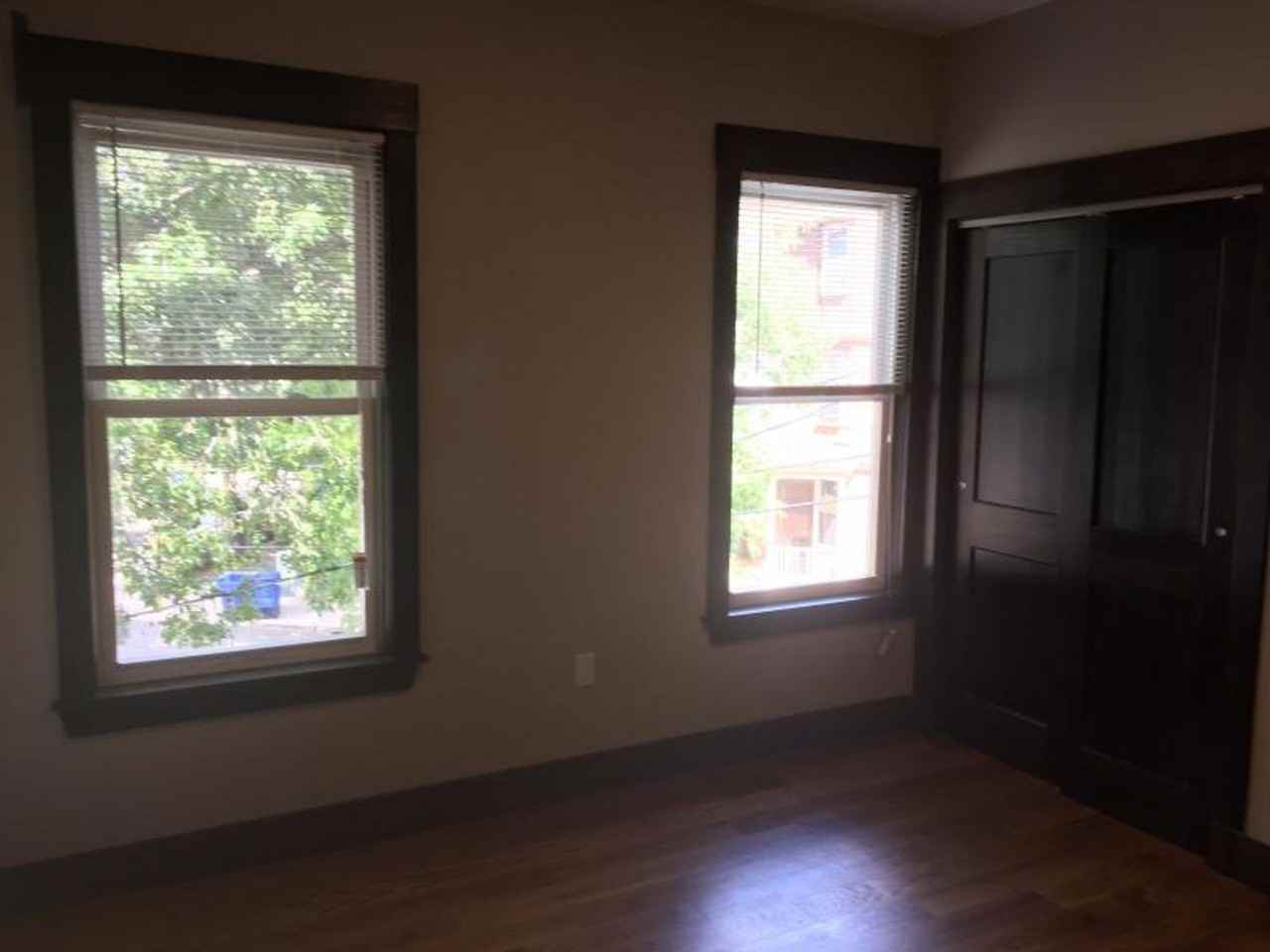 47 Creighton St - Photo 3 of 9