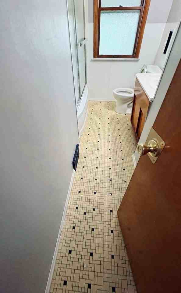 23901 Puritan Rd - Photo 7 of 12