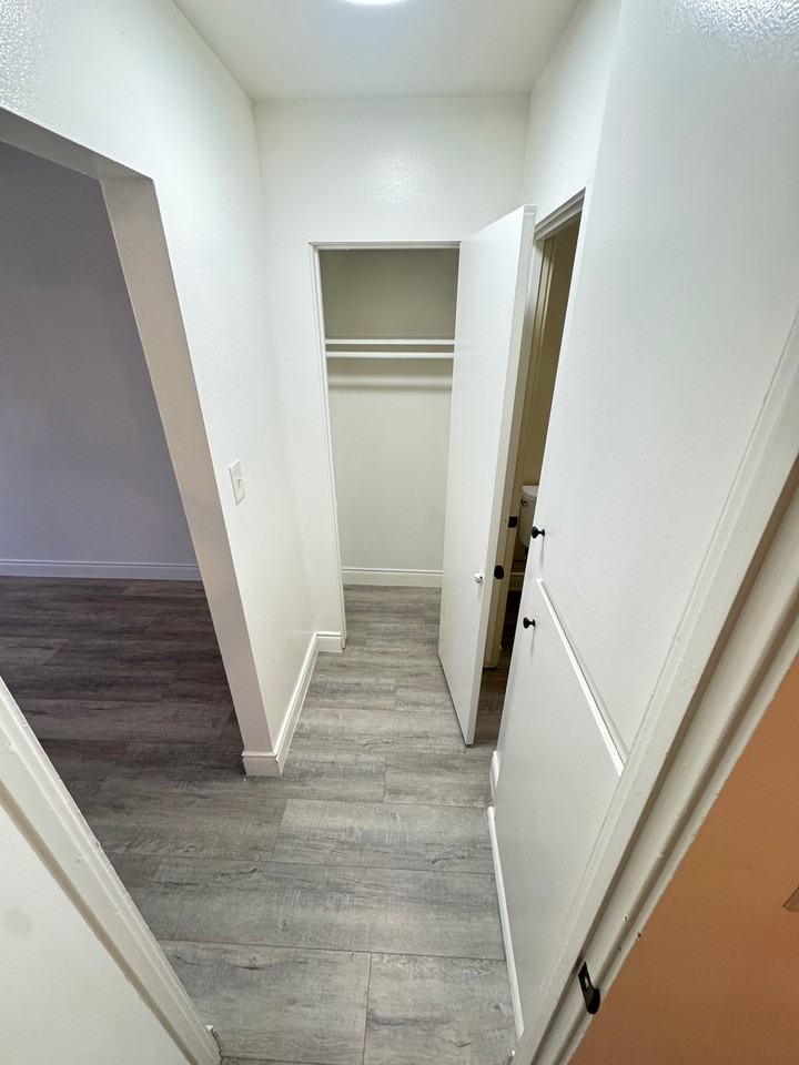 1160 E Alosta Ave #03 - Photo 5 of 15