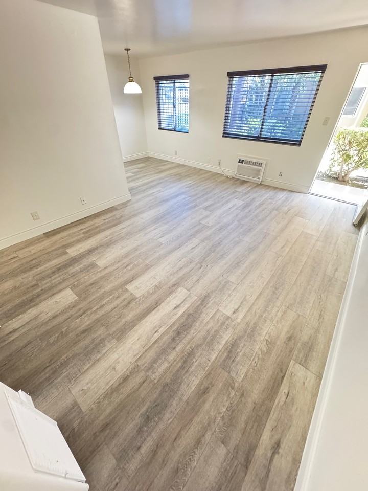 1160 E Alosta Ave #03 - Photo 7 of 15