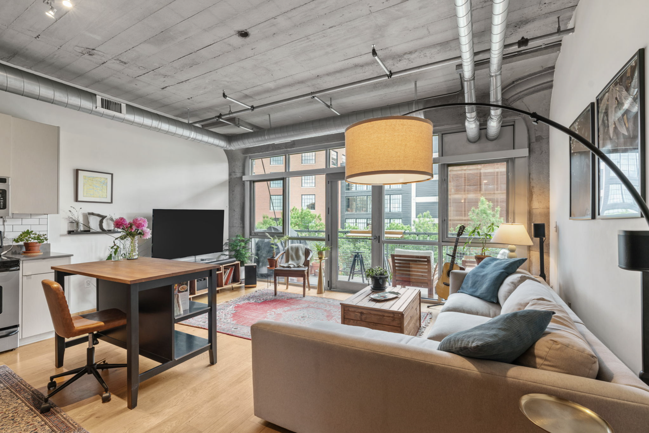 748 N 3rd St #406 - Photo 4 of 32