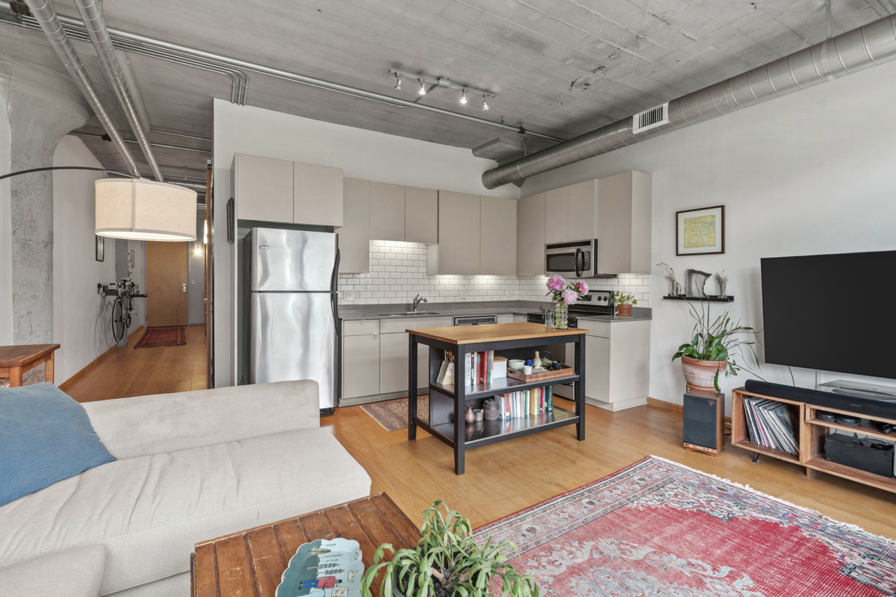 748 N 3rd St #406 - Photo 6 of 32