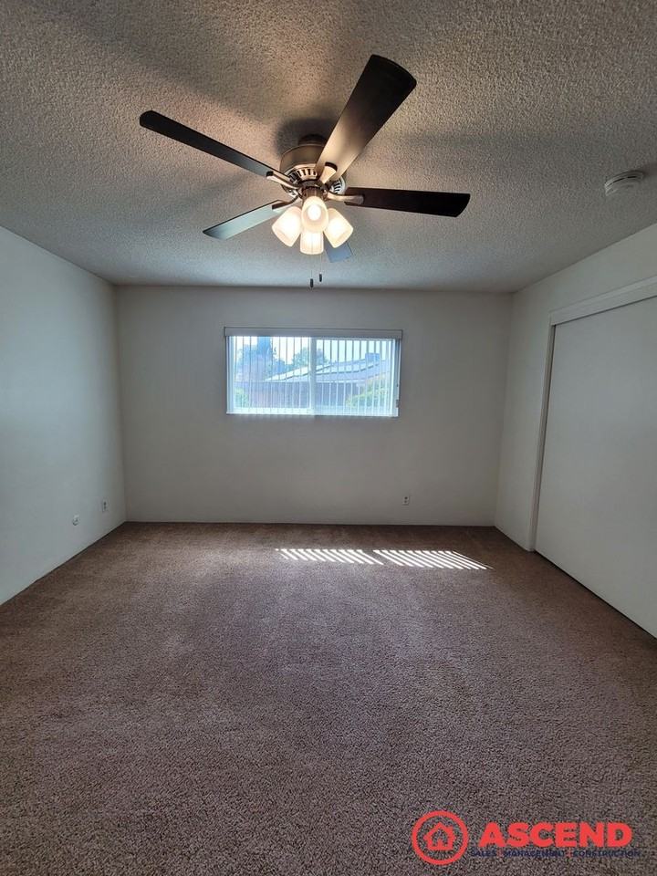 4213 Charter Oaks Ave - Photo 2 of 11