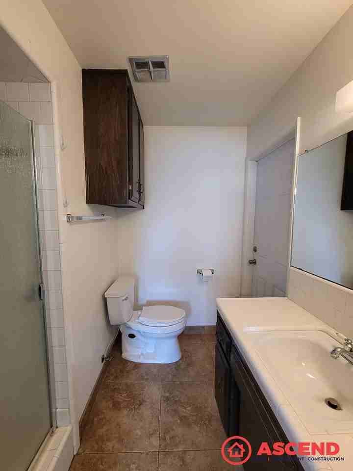 4213 Charter Oaks Ave - Photo 5 of 11