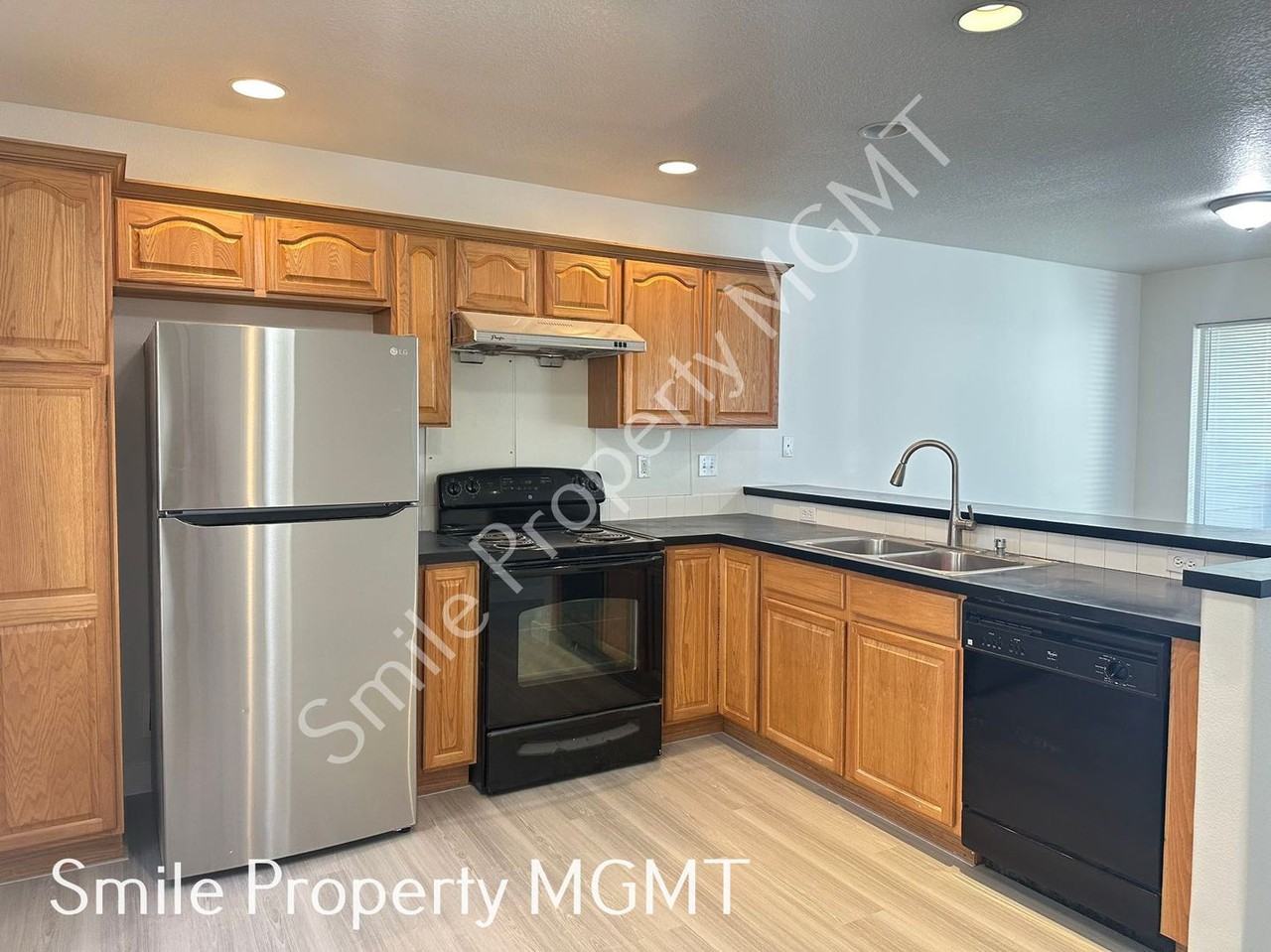 8504 Se Raymond Ct #A - Photo 5 of 18
