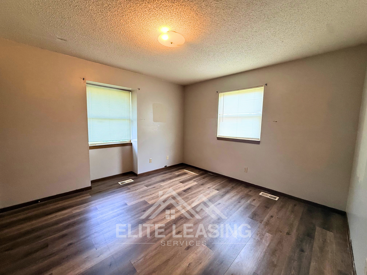 2745 Sw Arrowhead Rd - Photo 4 of 7