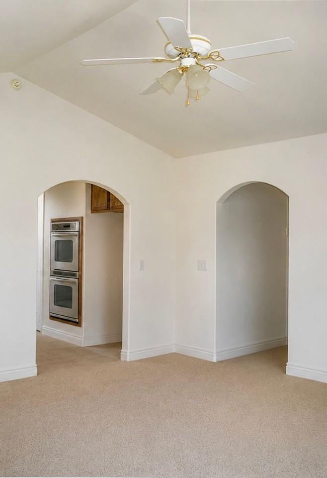 131 Hidden Glen Dr - Photo 3 of 9