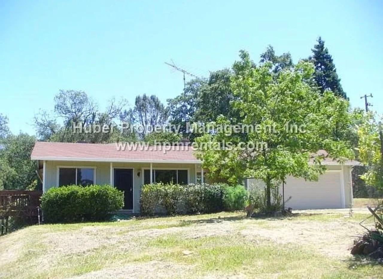 2040 Pyrite Ln - Photo 2 of 20