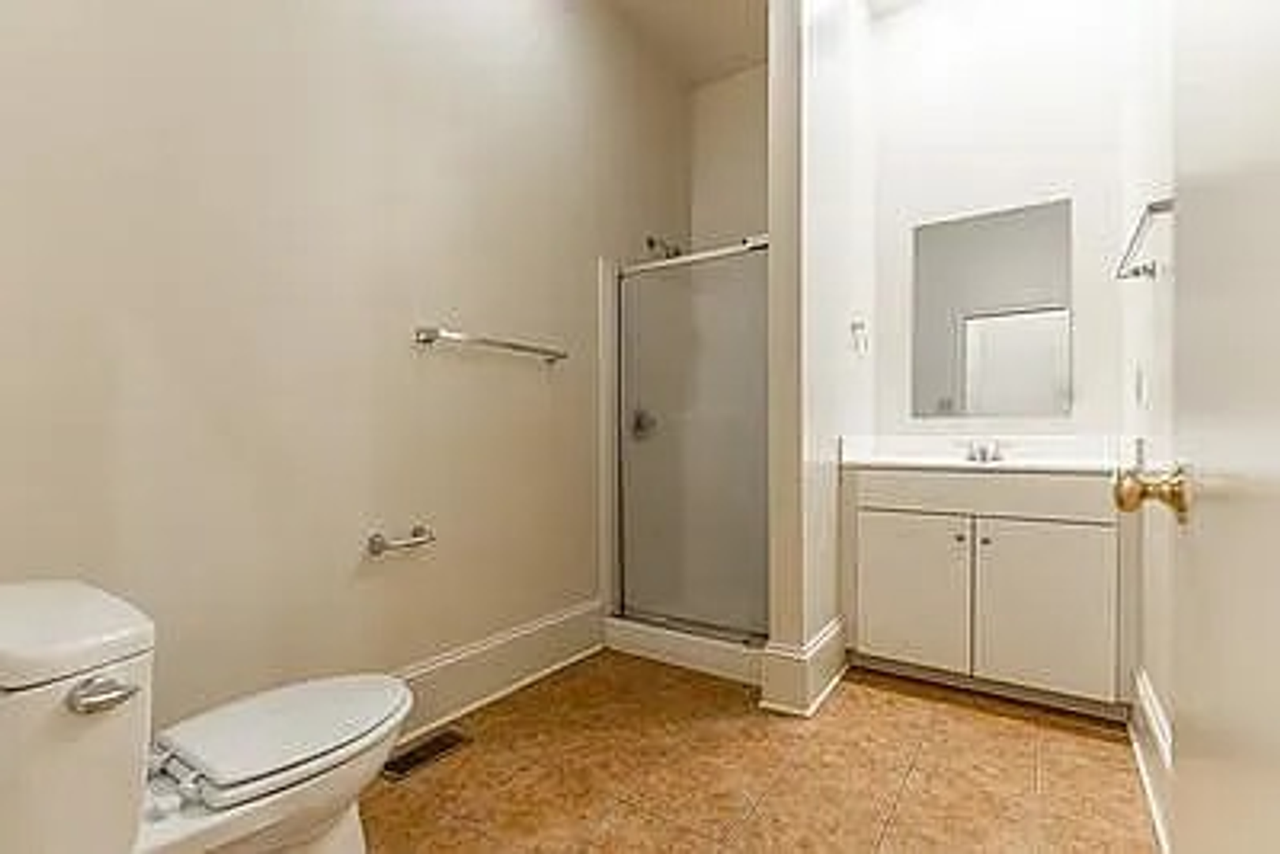 1422 W Cary St - Photo 5 of 14