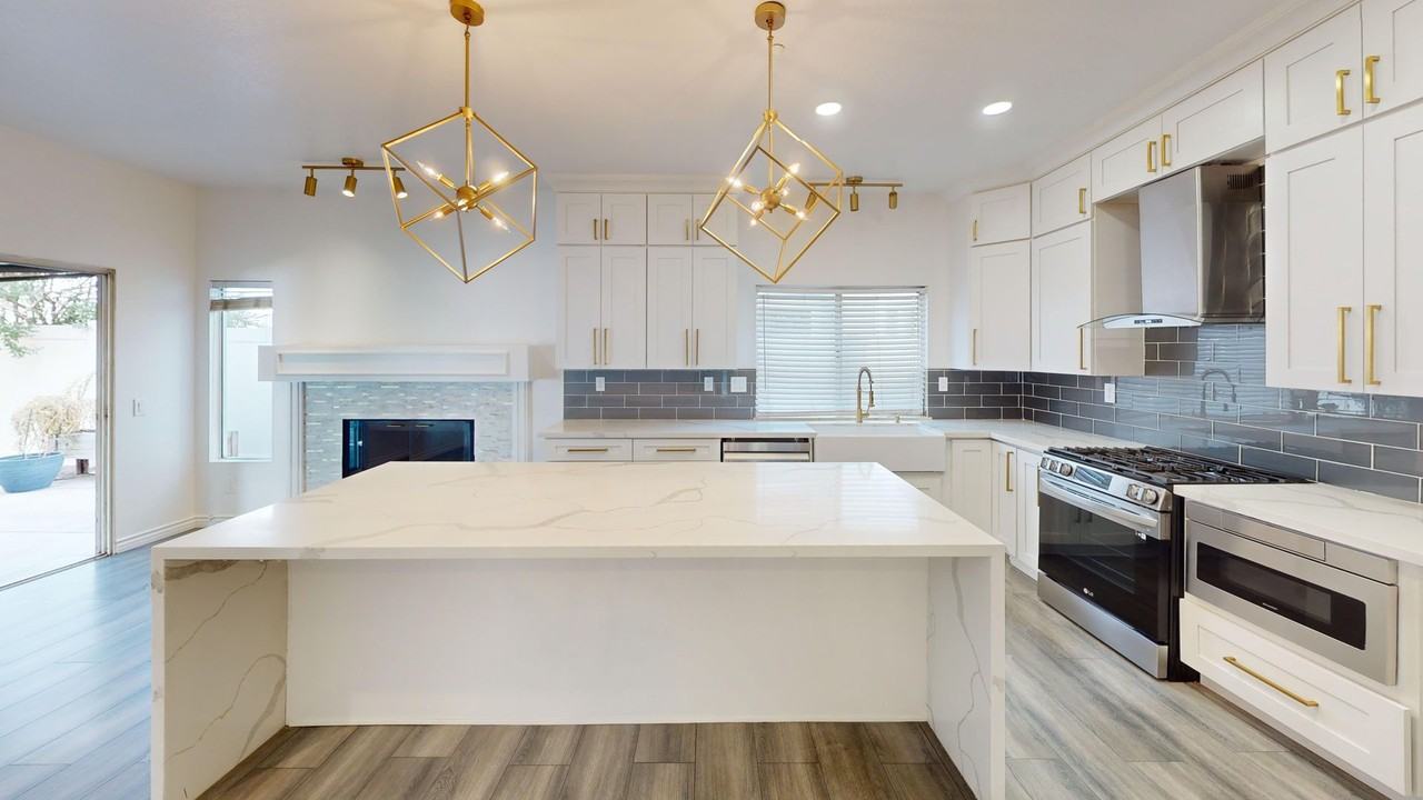 7894 Ocean Ct - Photo 5 of 29