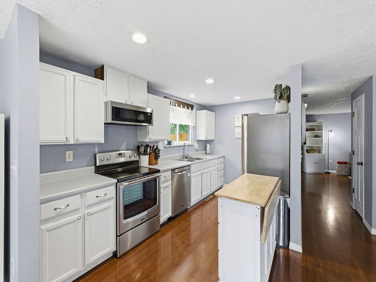 3130 Cockney St - Photo 5 of 22