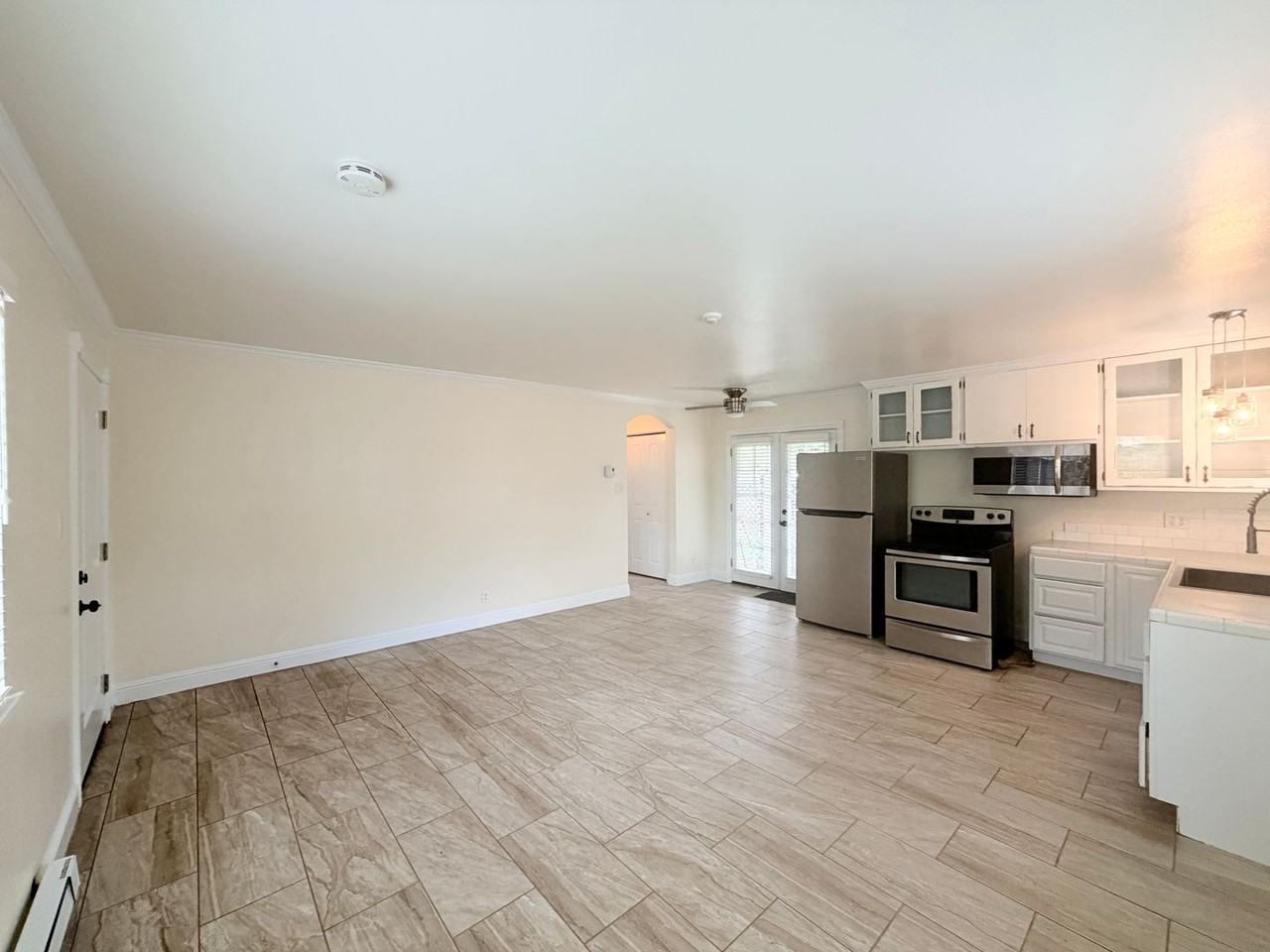 92 Hendley St - Photo 4 of 11