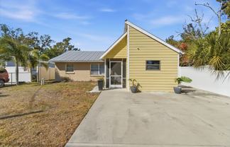 305 N Conrad Ave - Photo 1 of 1