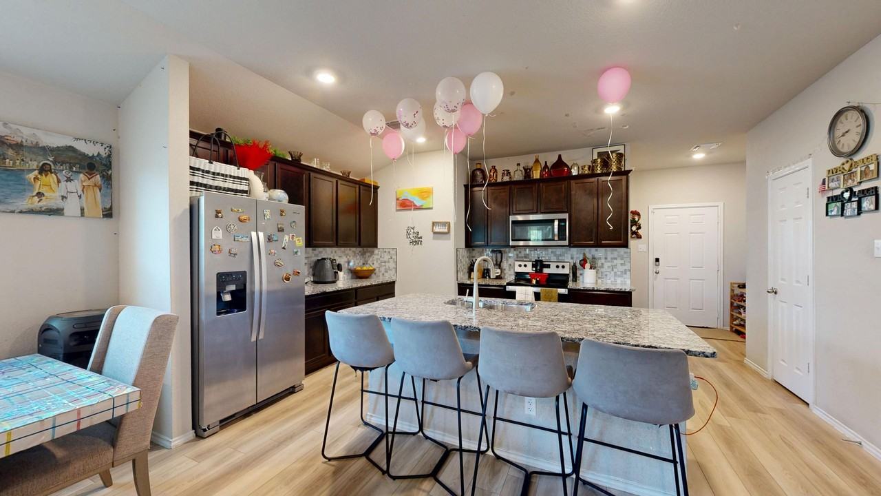 8605 Cantera Ridge Rd - Photo 6 of 23