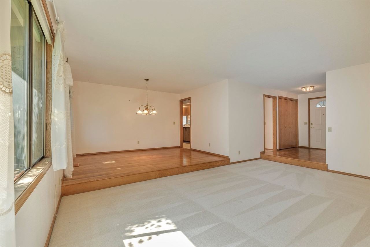 6540 Sw 204th Pl - Photo 4 of 28