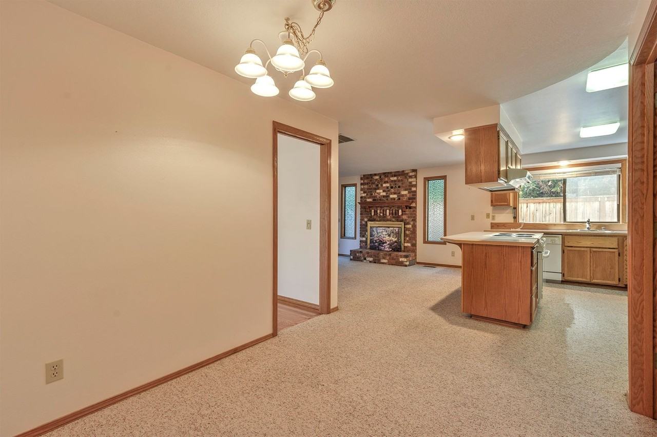 6540 Sw 204th Pl - Photo 7 of 28
