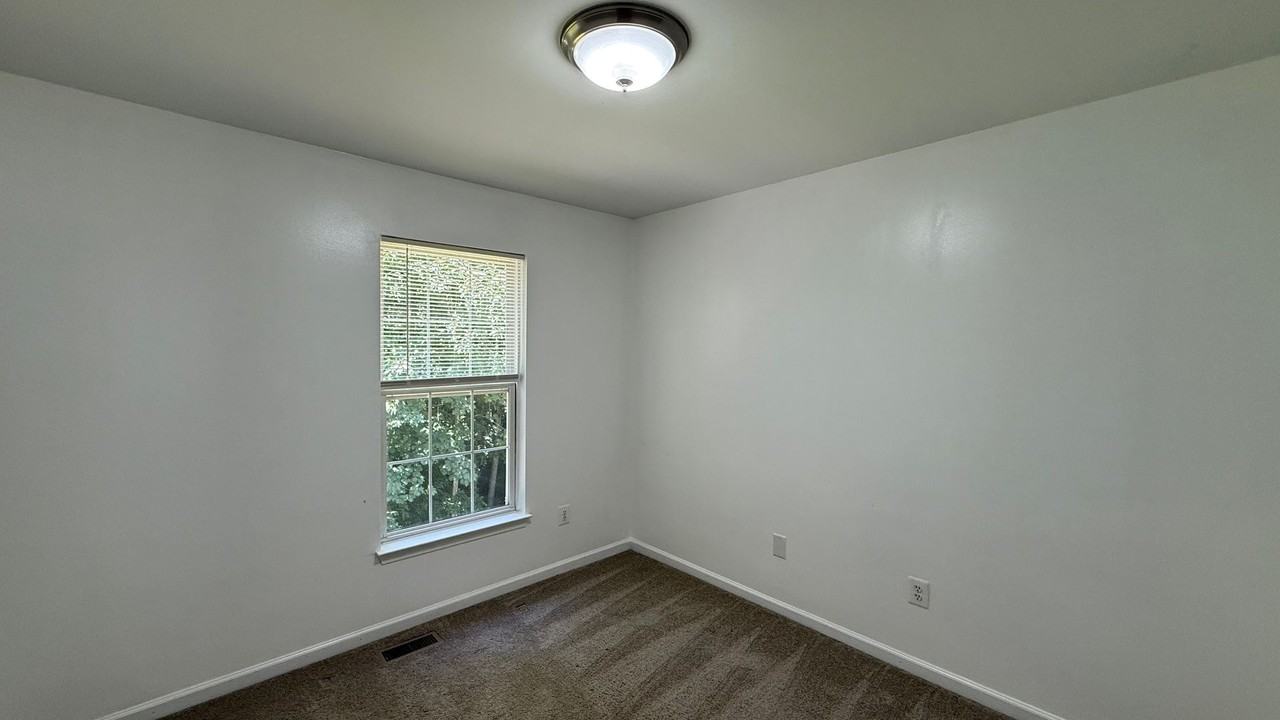 5570 Assateague Pl - Photo 4 of 20