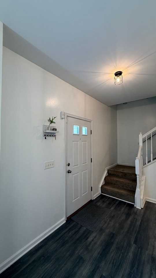 5570 Assateague Pl - Photo 7 of 20