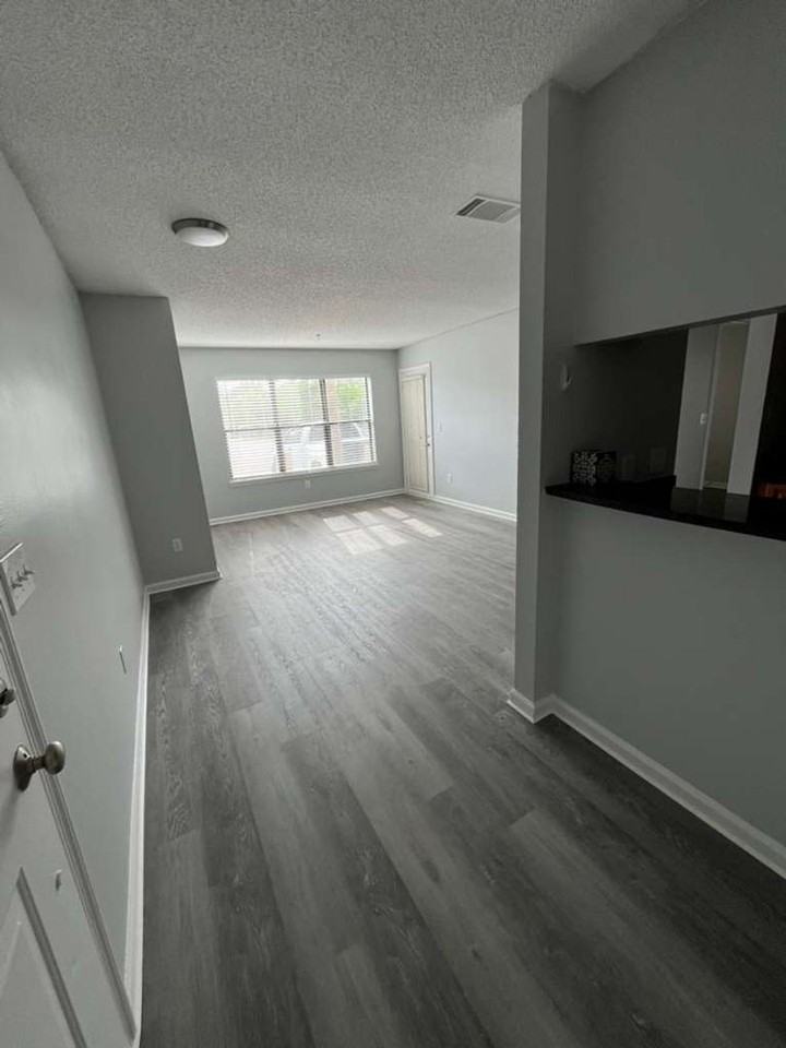 11901 4th St N - Photo 2 of 10