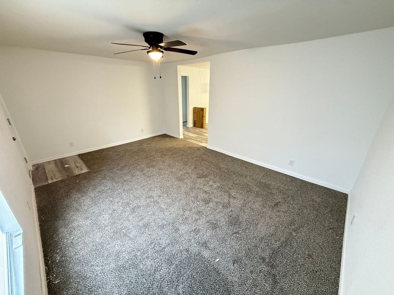 2602 W College St - Photo 7 of 15