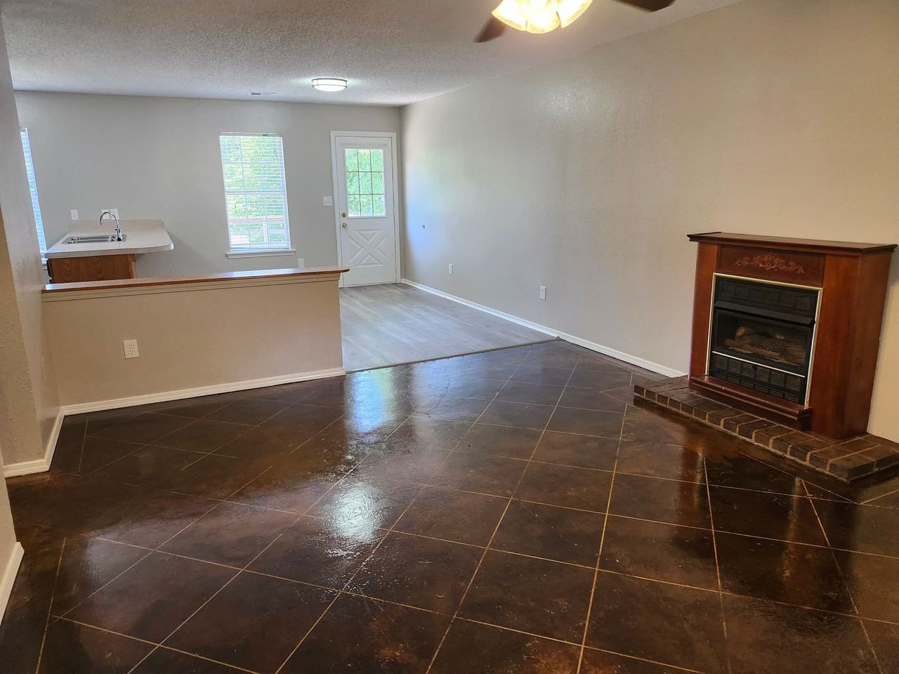 1818 Watts Rd - Photo 2 of 15