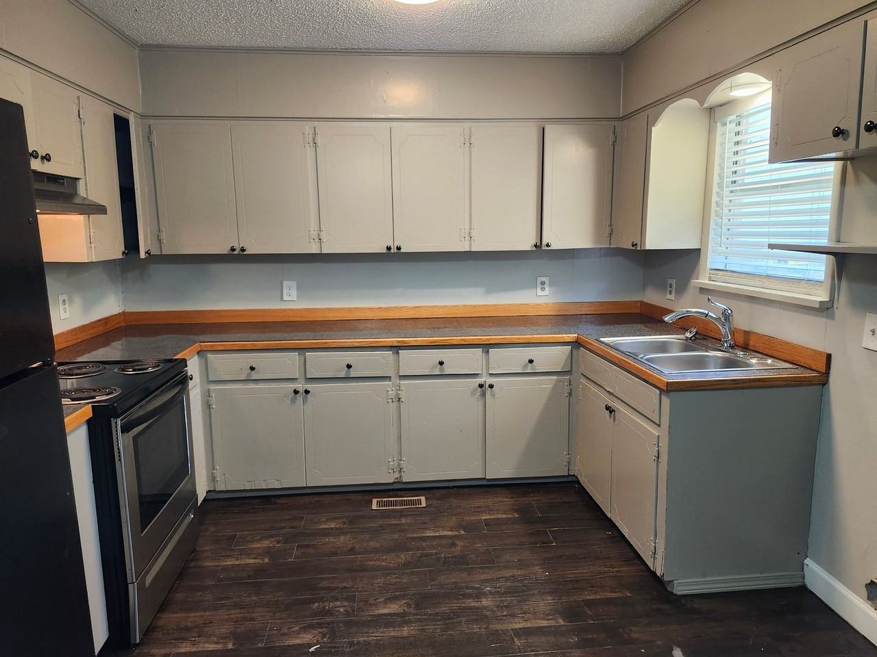904 Sherris Ln - Photo 6 of 12