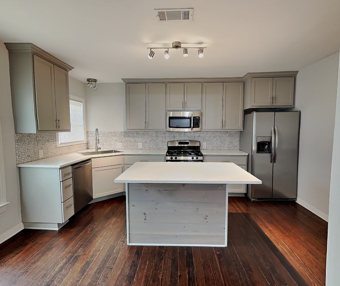 4225 Lovell Ave - Photo 5 of 19