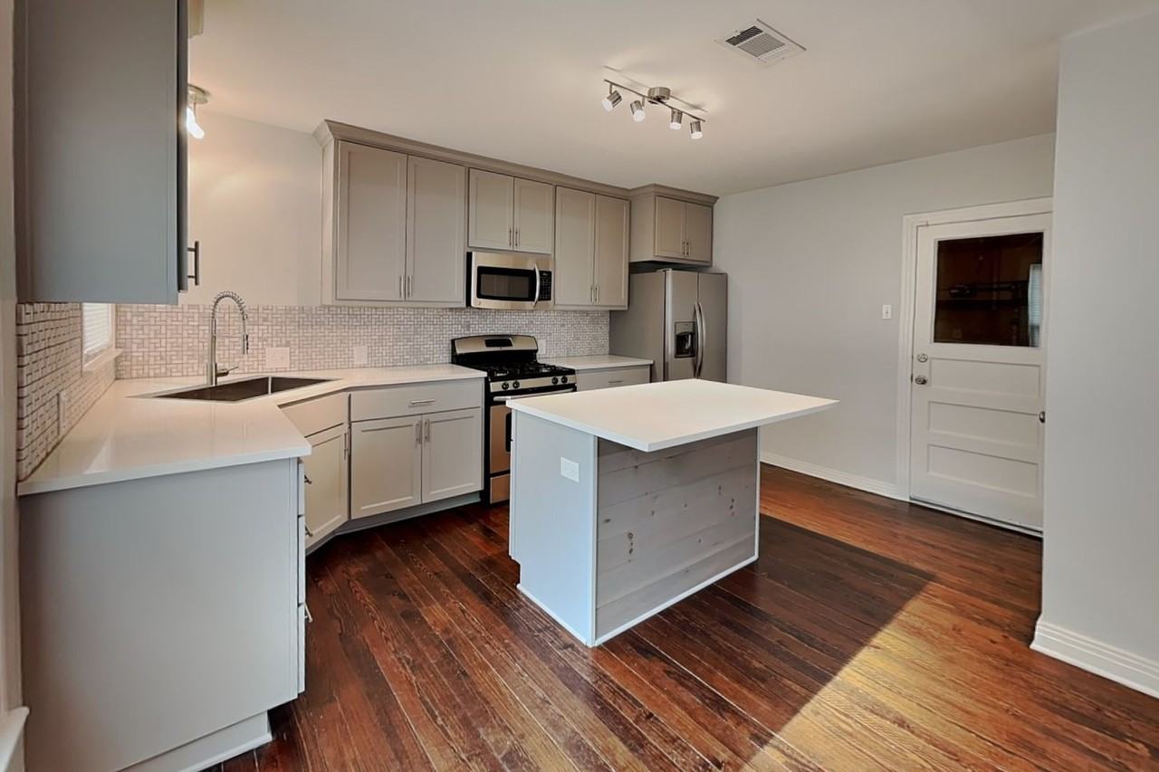 4225 Lovell Ave - Photo 6 of 19