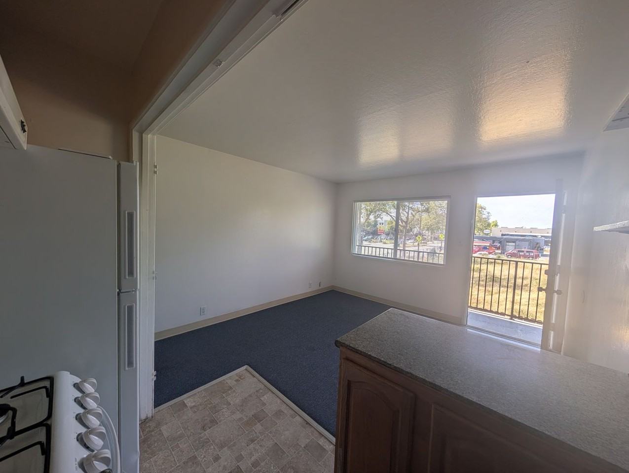 1213 San Pablo Ave - Photo 2 of 7