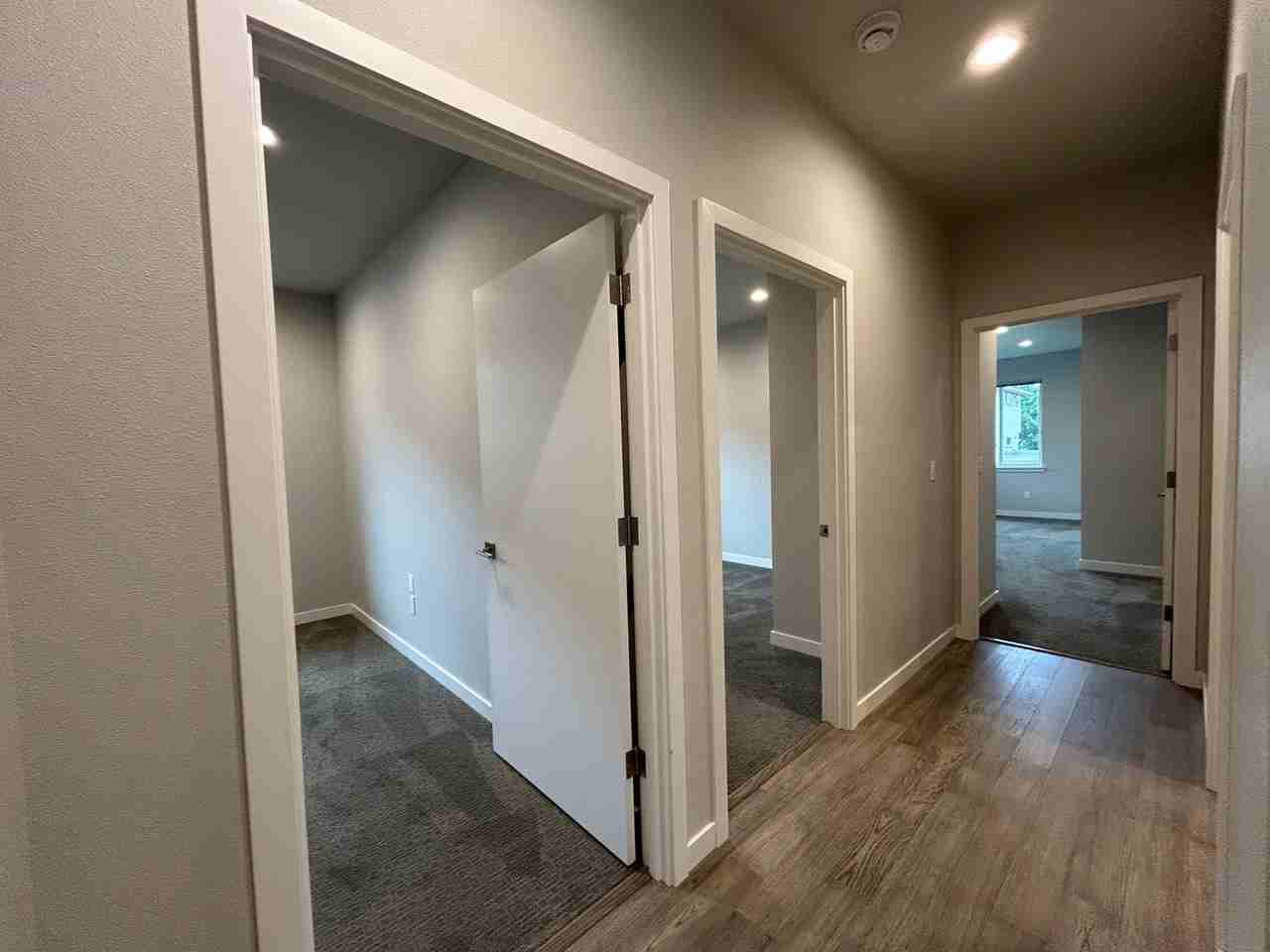 304 E Stanford Ave - Photo 7 of 19