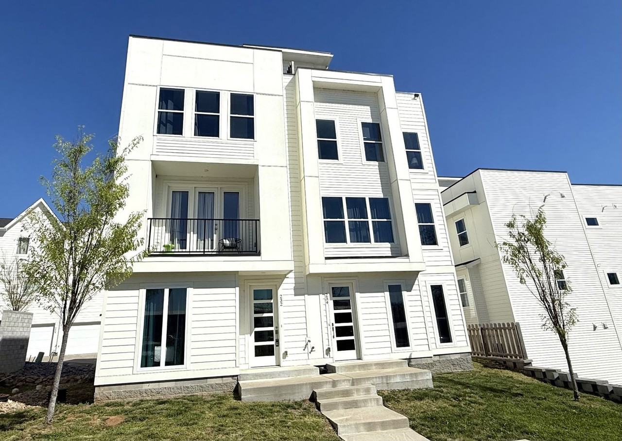 234 Oceola Ave - Photo 2 of 24