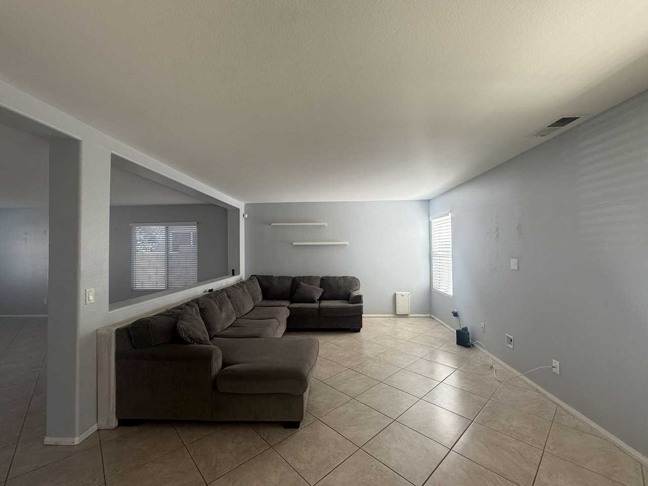 45719 Caledonia Ct - Photo 6 of 20