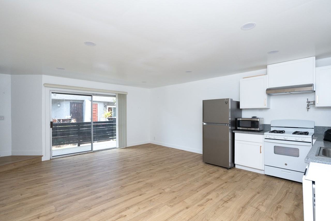 4578 Saviers Rd - Photo 2 of 25