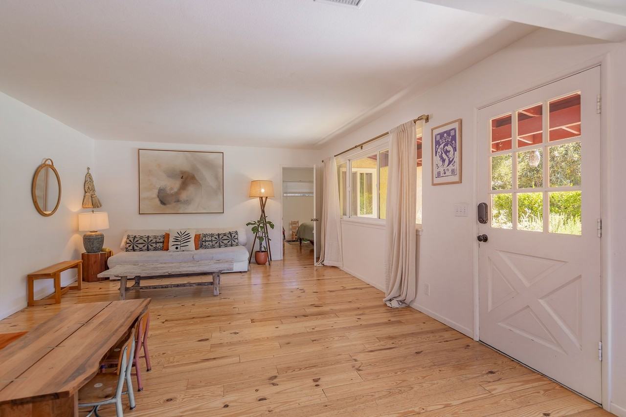 12239 Sisar Rd - Photo 4 of 26