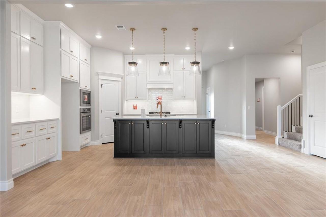 12616 Velvet Ash Ave - Photo 4 of 33