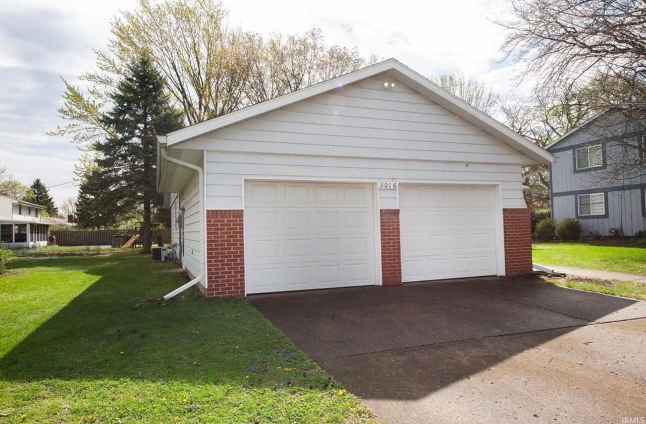3016 3016 Convington St - Photo 2 of 20