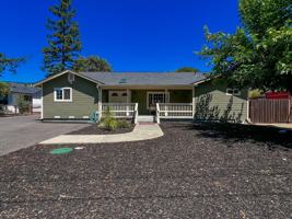 featured image of 1022 Berry Ln
