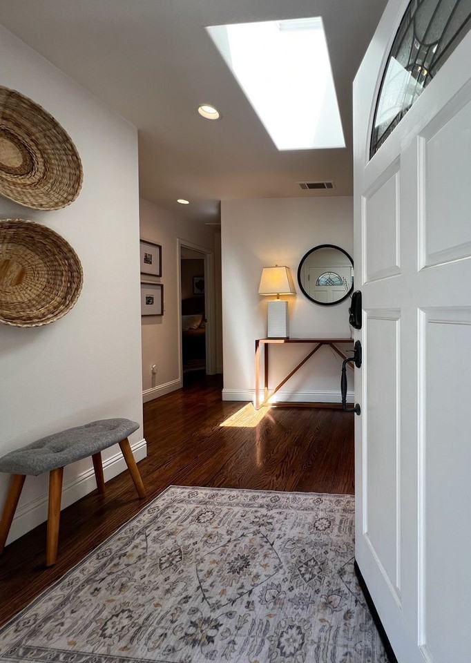 1022 Berry Ln - Photo 4 of 50