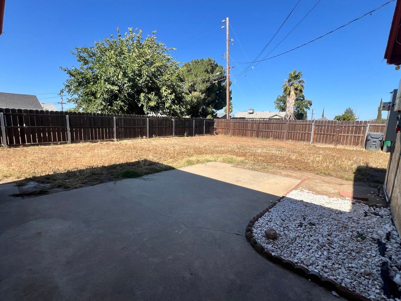 1101 Nebraska Ave - Photo 6 of 26