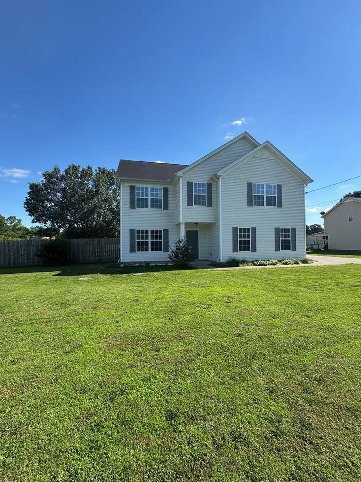 1239 California Dr - Photo 2 of 28