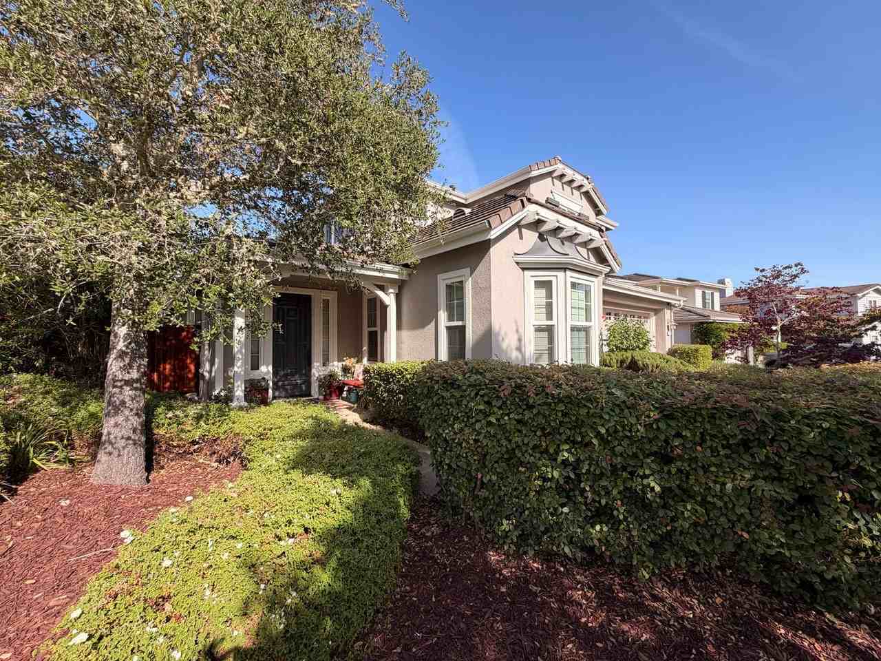 26 Deerfield Dr - Photo 2 of 32
