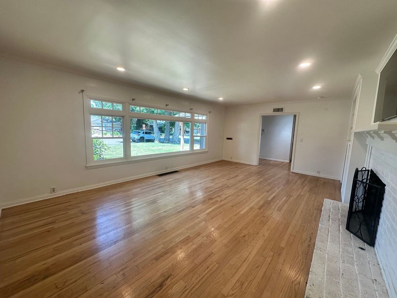 1531 W Laurel Ave - Photo 5 of 37