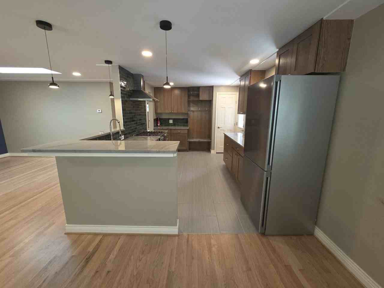760 Josephine St - Photo 2 of 25