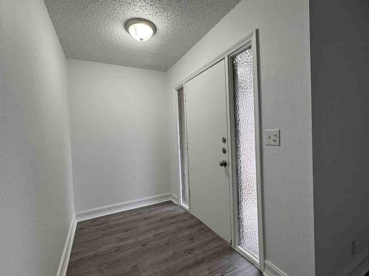 6631 Spring Hurst St - Photo 3 of 45