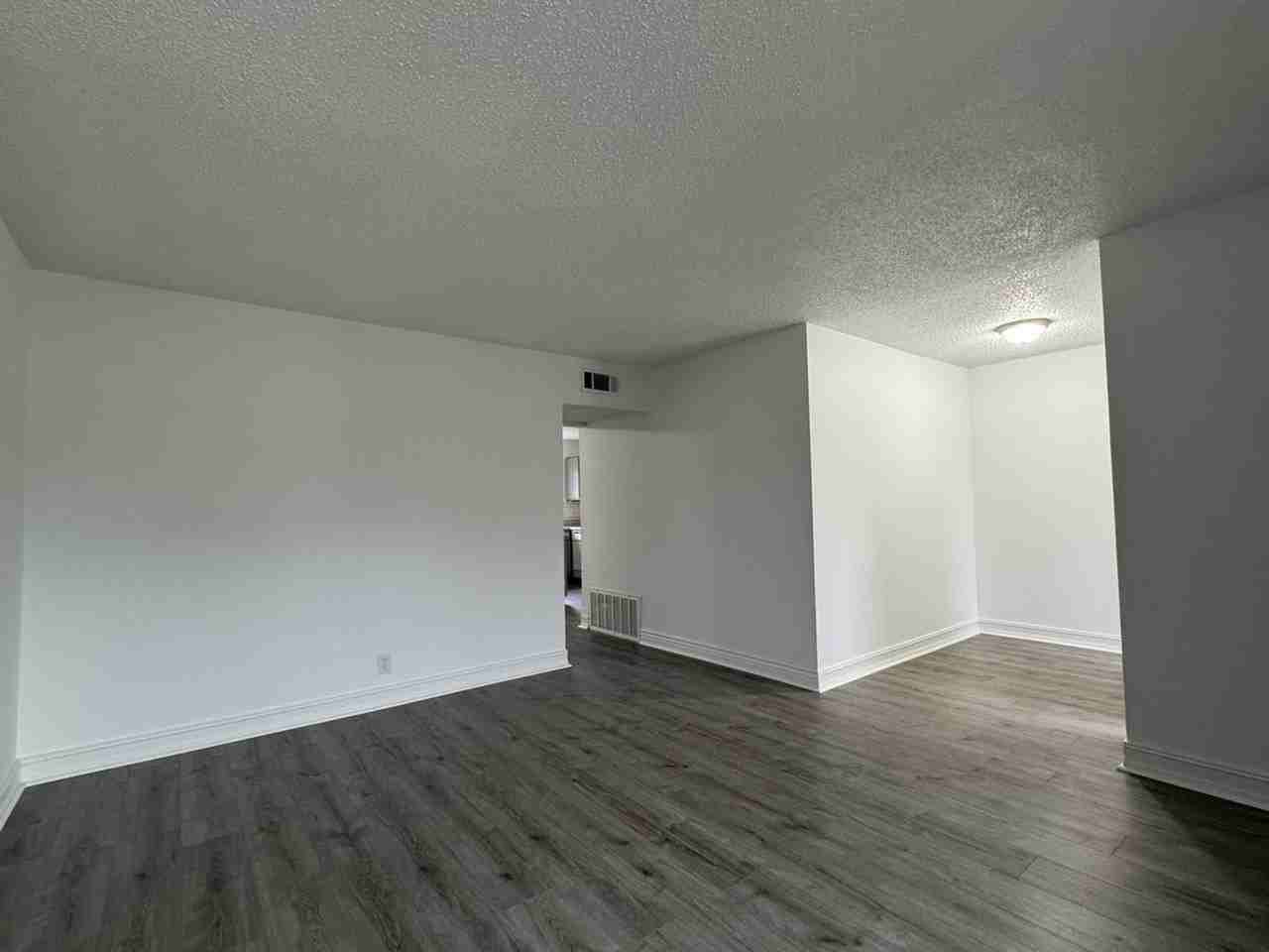 6631 Spring Hurst St - Photo 5 of 45