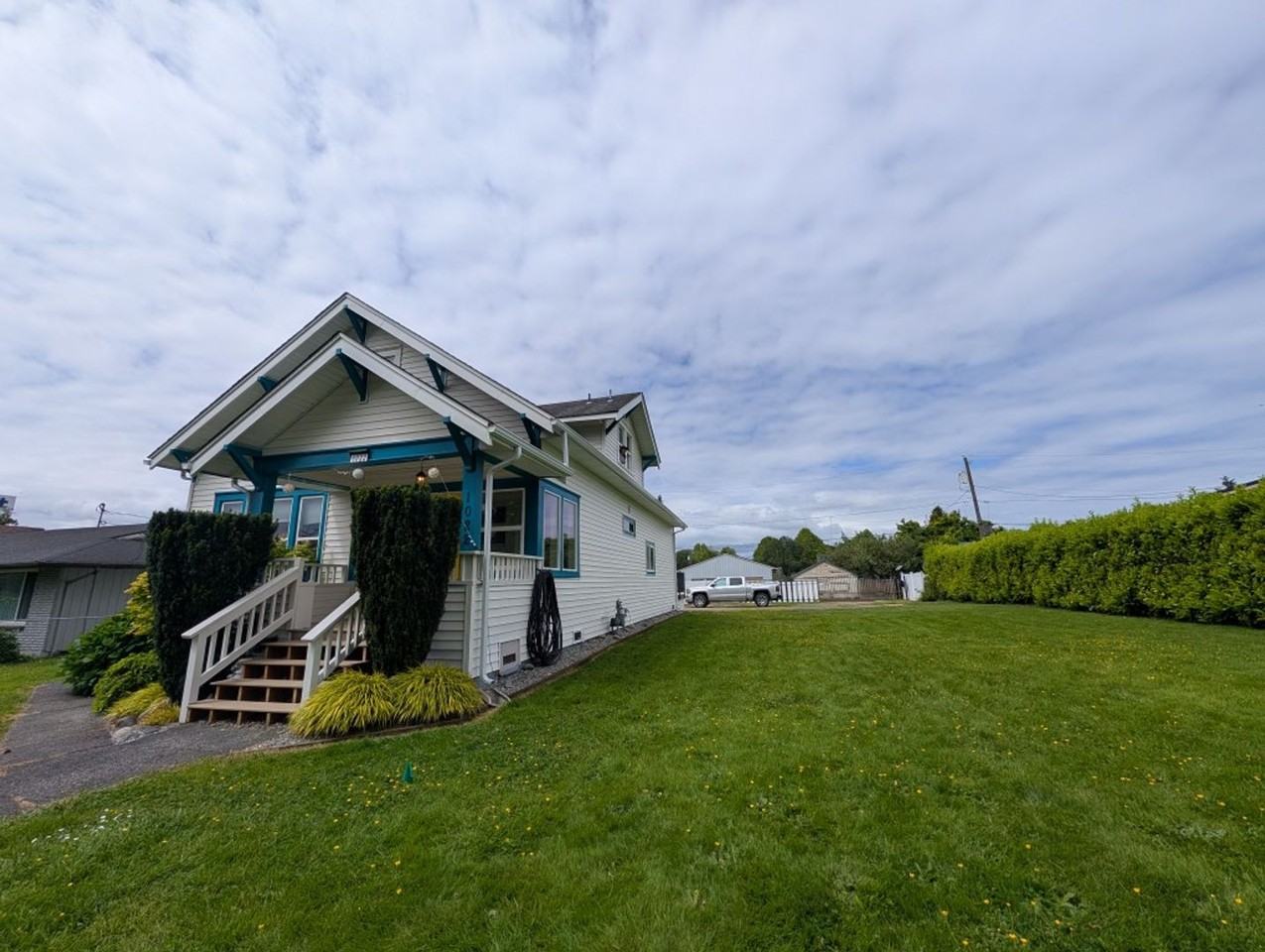 1022 Oakes Ave #A - Photo 4 of 18