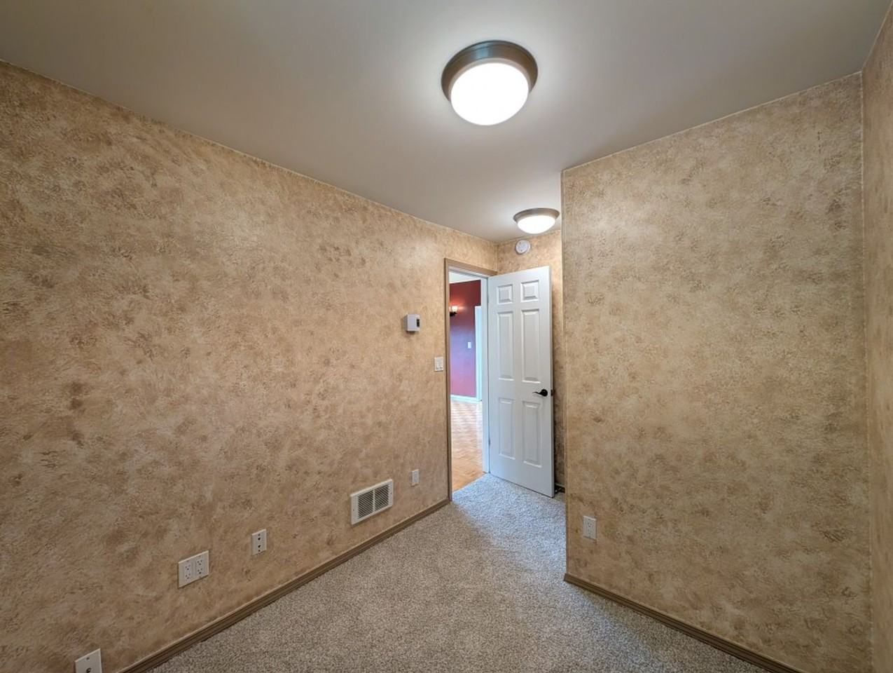 1022 Oakes Ave #A - Photo 7 of 18