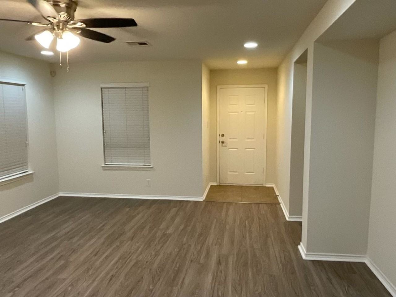 1054 Dorn - Photo 7 of 31